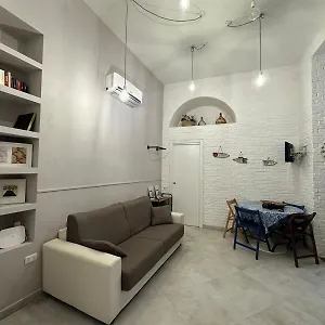 La Maisonette At Duomo Neapol
